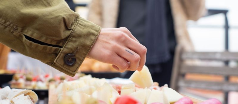 Catering na wesele w Warszawie – na co zwrócić uwagę przy wyborze
