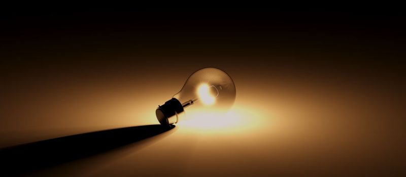 Konsulting energetyczny – jak obniżyć koszty energii w firmie?